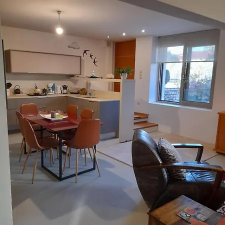 Βίλα Lovely Stonehouse *