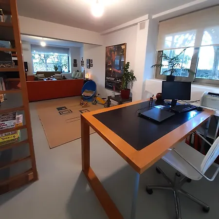 Lovely Stonehouse Βίλα *